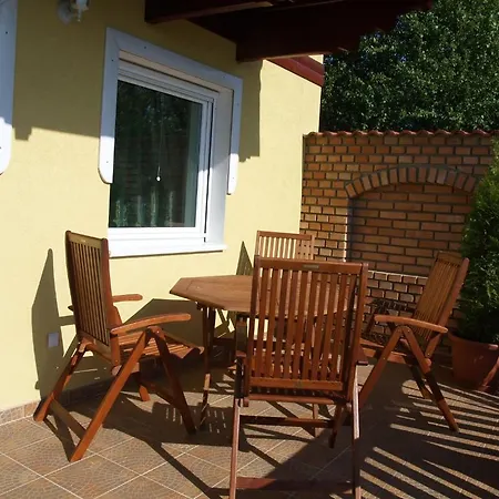 Diofa Vendeghaz Kehidakustány