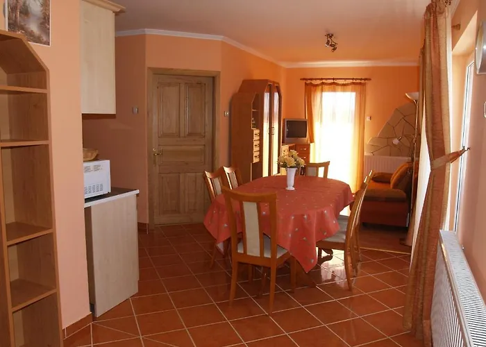 Diofa Vendeghaz Kehidakustány